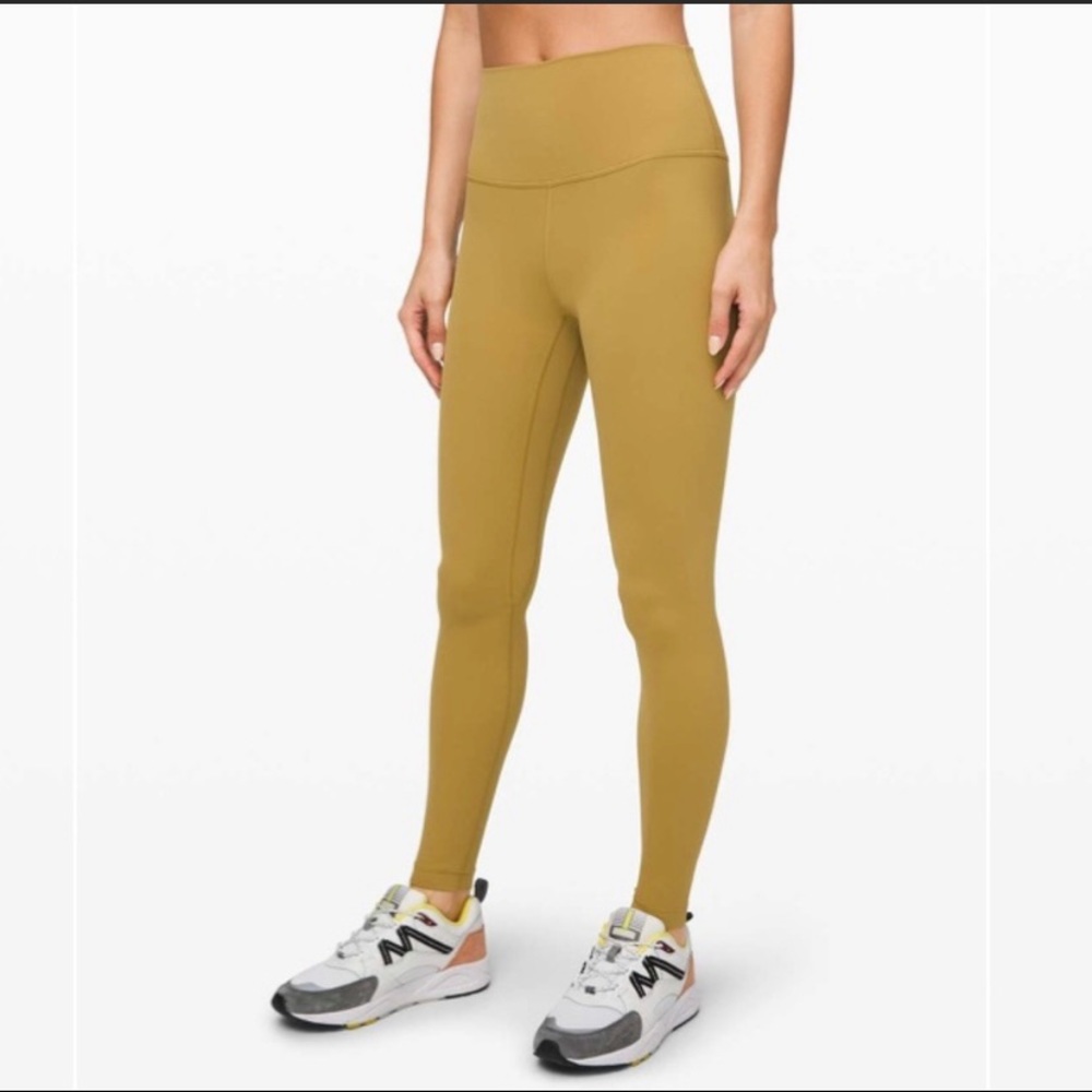 Lululemon aligns size 6 28 in grapeleaf